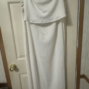 Fashion Nova Elegant White Skirt Set 3X. NWOT